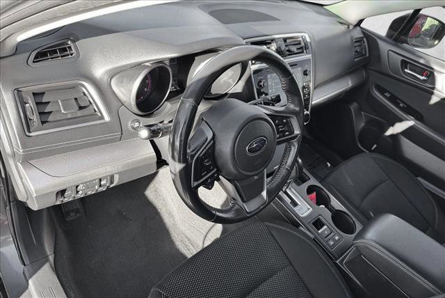 Used 2019 Subaru Outback 2.5i Premium image 11