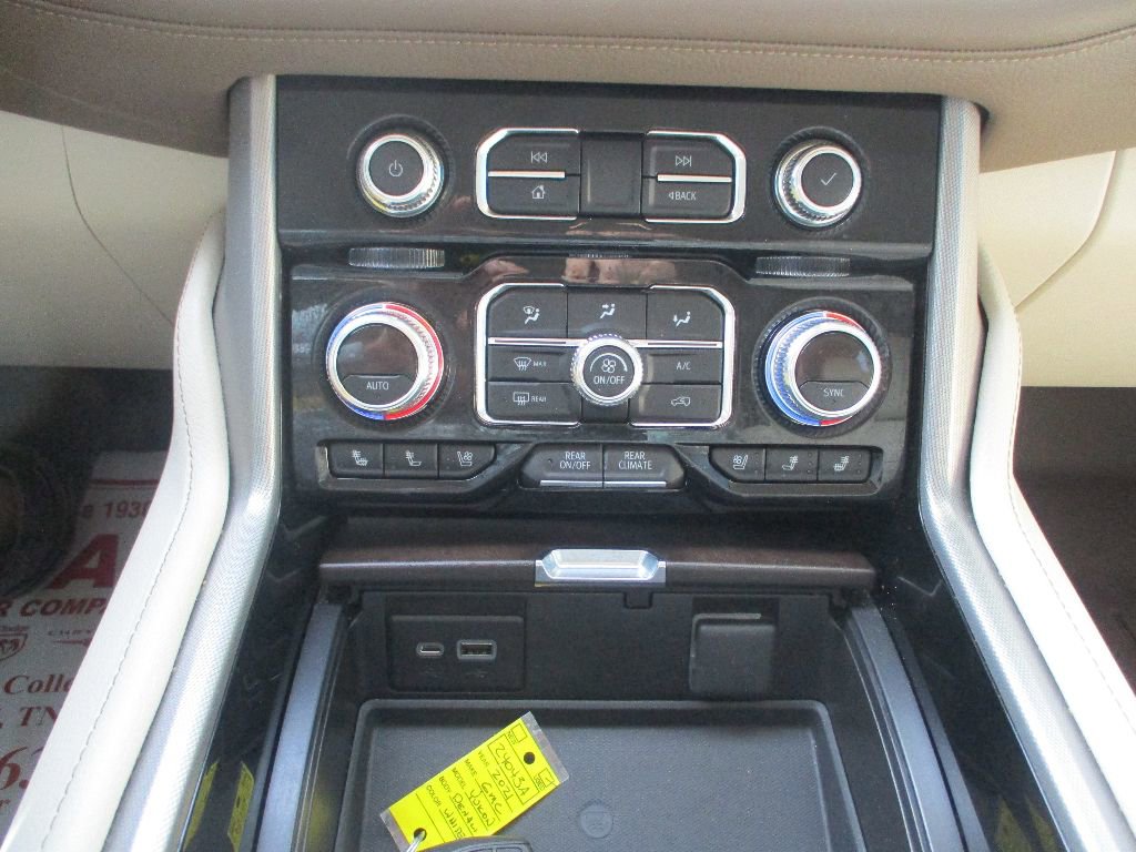 Used 2021 GMC Yukon XL Denali image 11