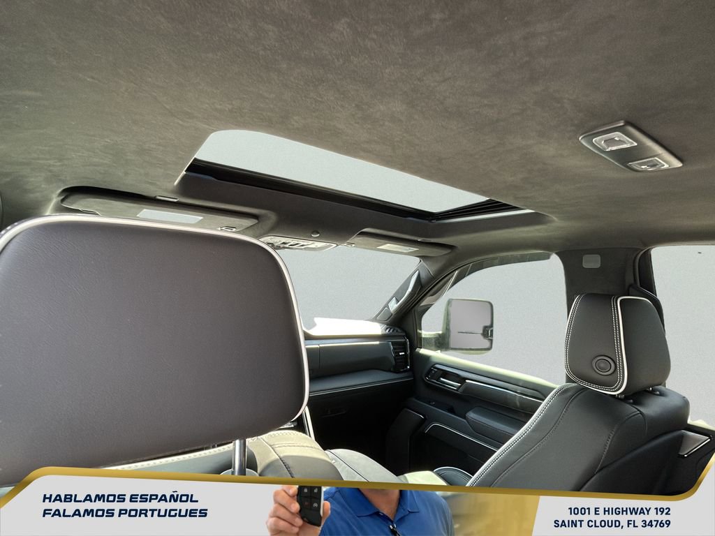 Used 2024 GMC Sierra 2500 AT4X image 33