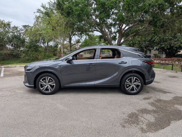 Used 2025 Lexus RX 350 FWD w/ Technology Package image 5