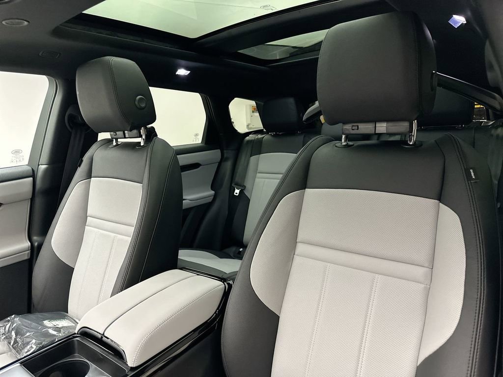 New 2026 Land Rover Range Rover Evoque Dynamic SE image 10