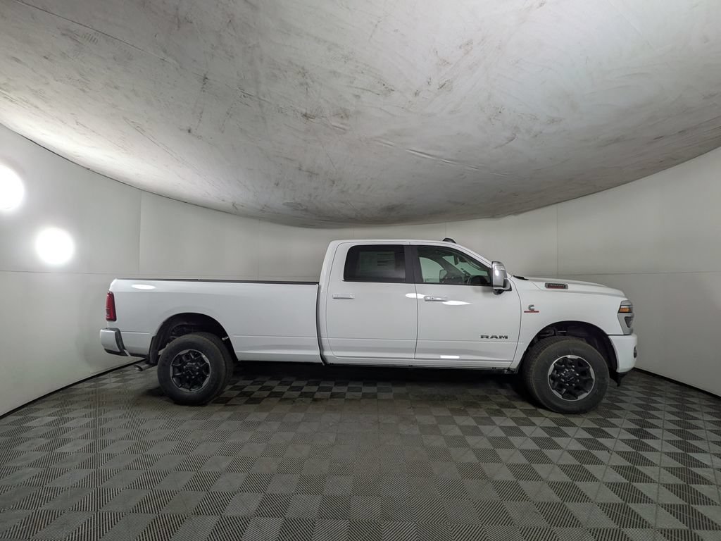 New 2026 RAM 3500 Laramie AWD/4WD image 5