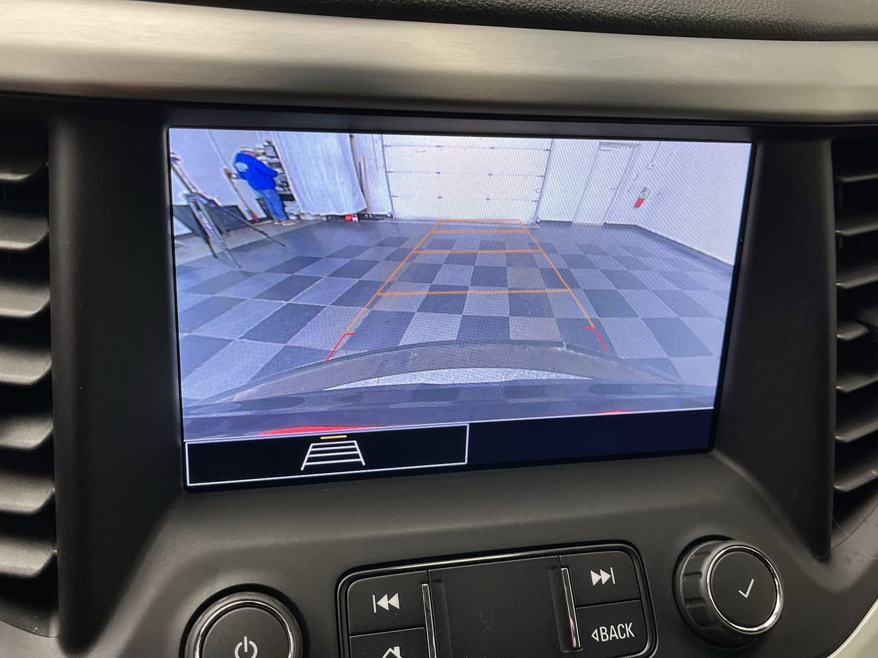 Certified 2022 GMC Acadia SLE AWD/4WD image 5
