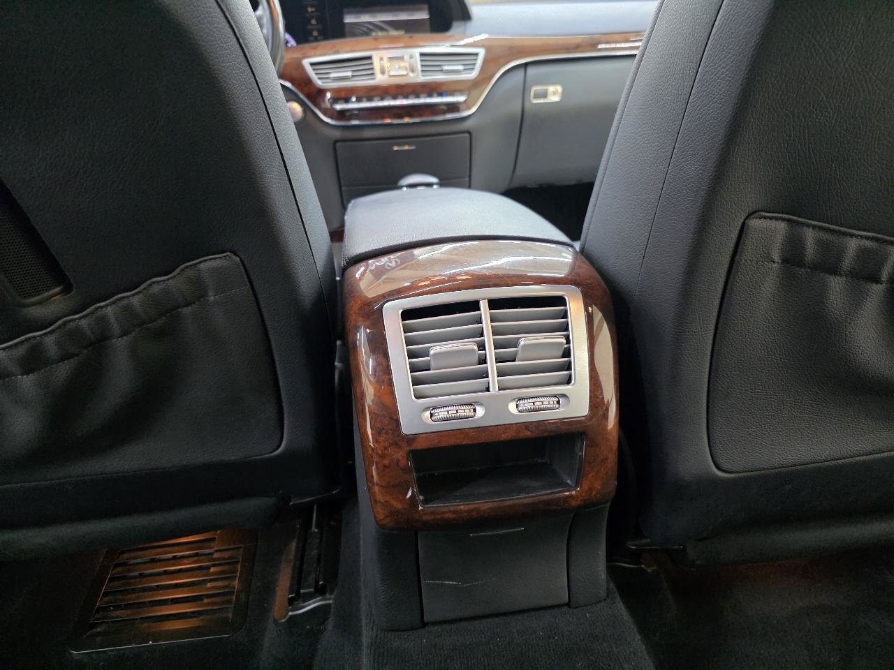 Used 2010 Mercedes-Benz S 550 image 27