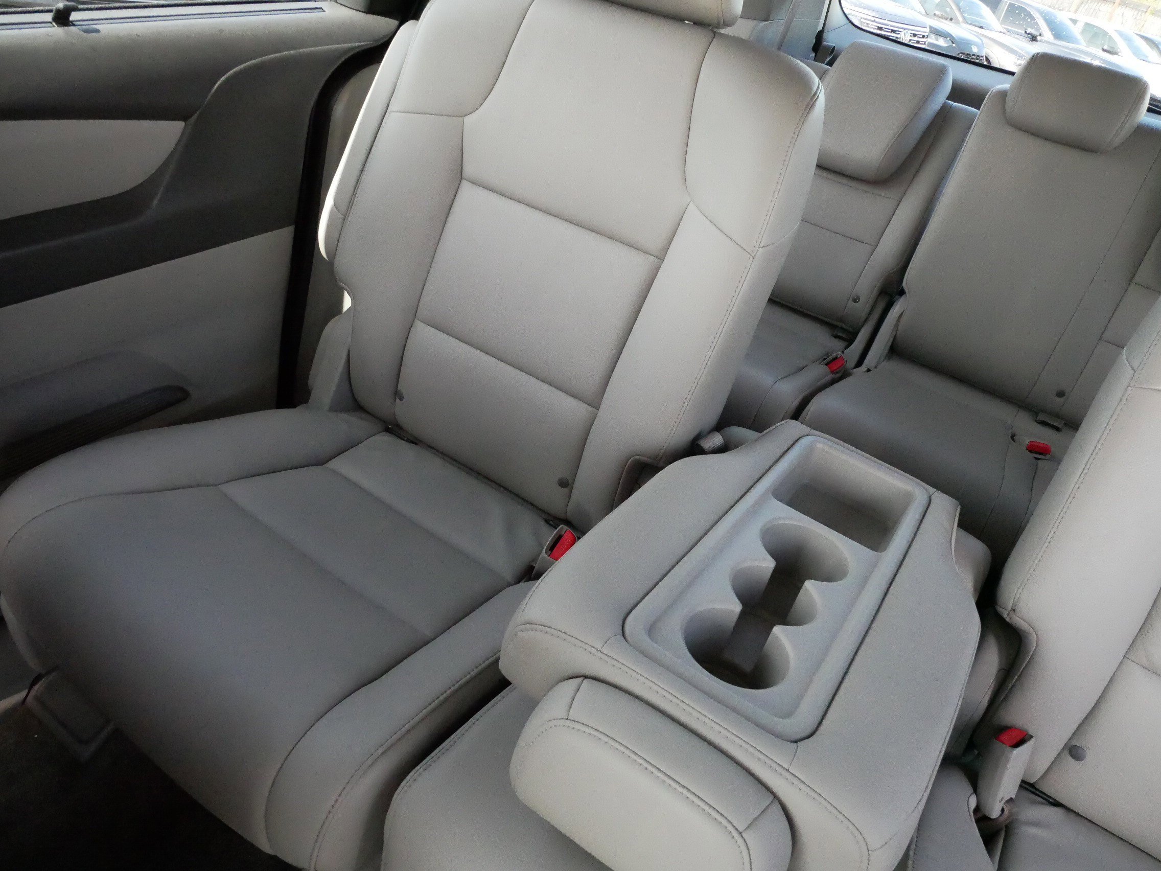 Used 2014 Honda Odyssey EX-L image 12