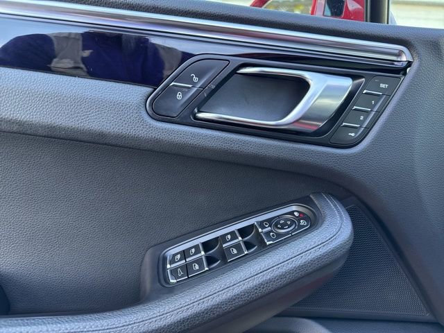 Used 2020 Porsche Macan image 28