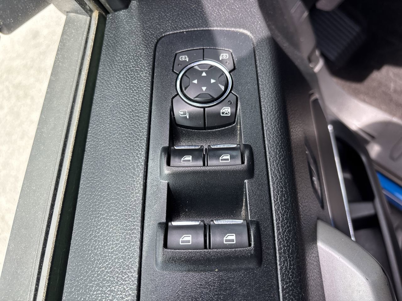 Used 2018 Ford F150 Lariat AWD/4WD image 16