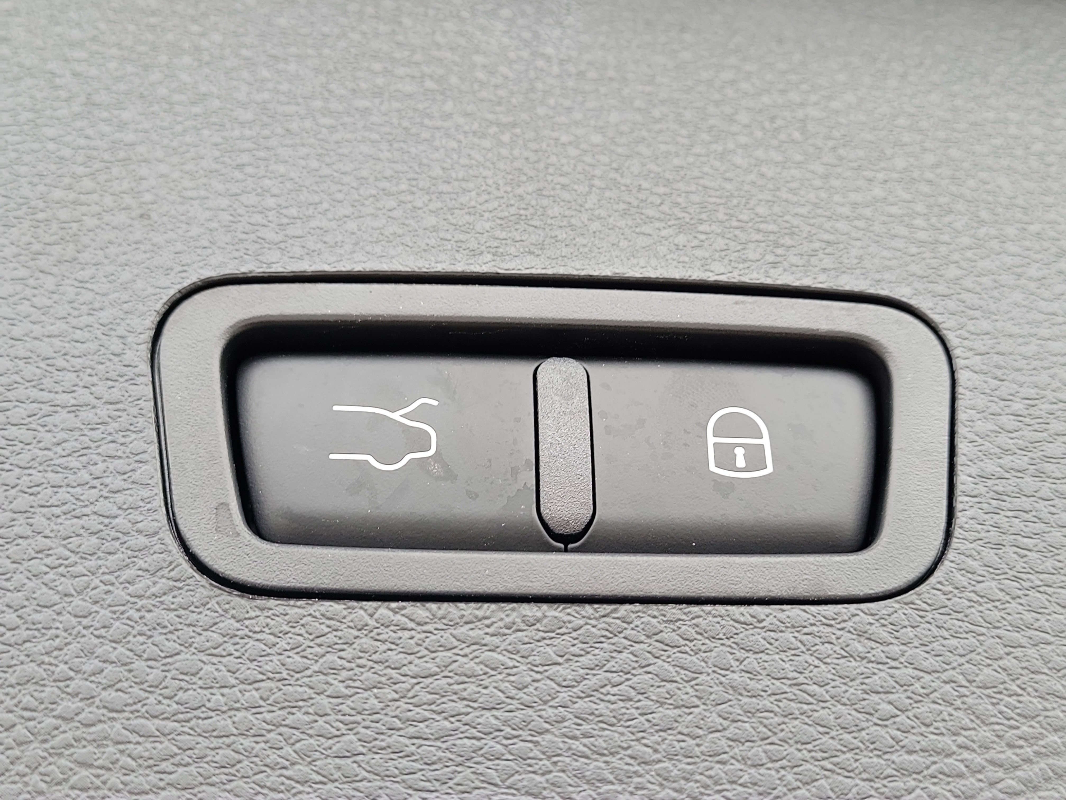 Used 2024 Dodge Hornet GT image 9