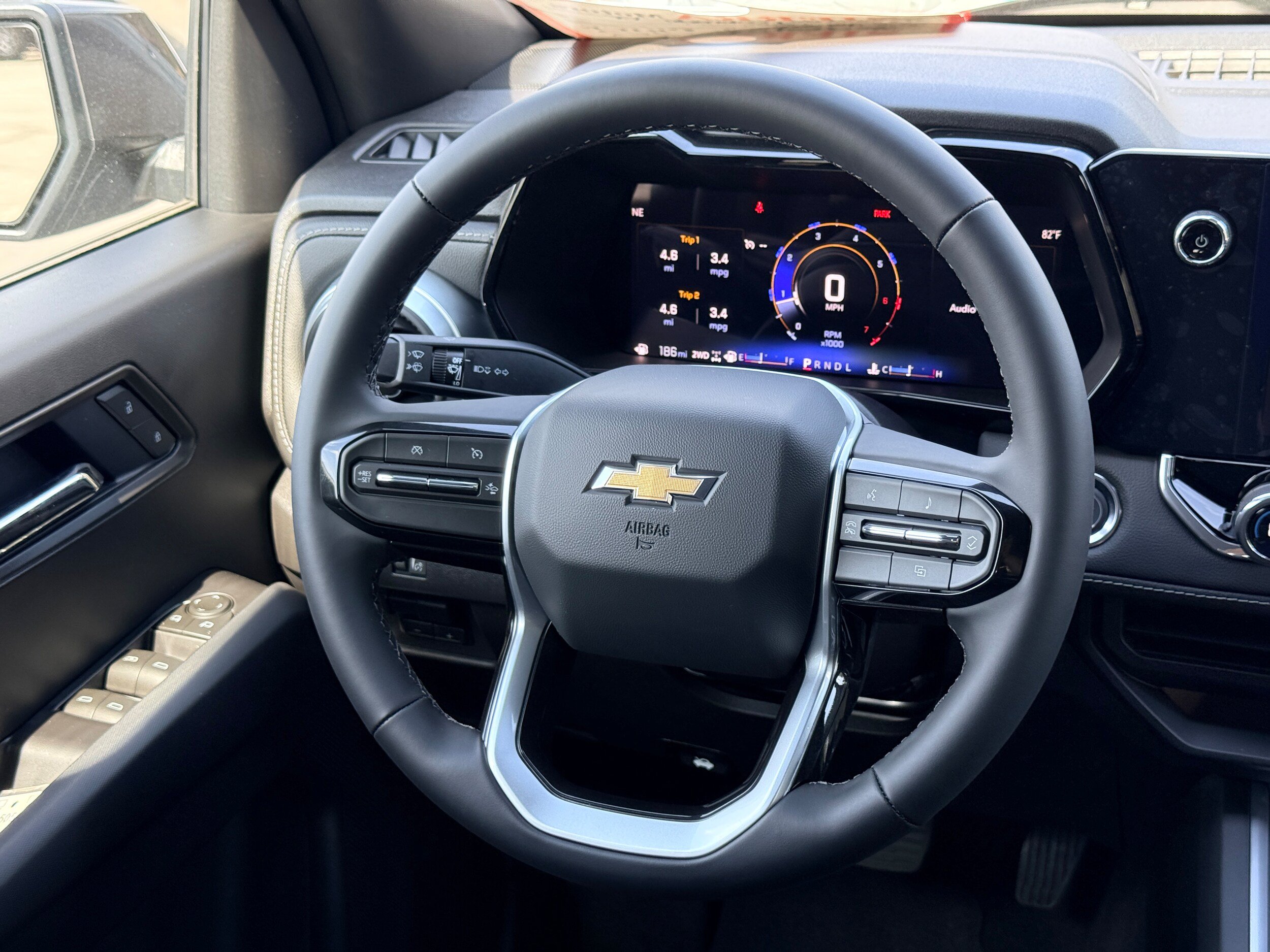 New 2026 Chevrolet Colorado LT w/ Advanced Trailering Package AWD/4WD image 14