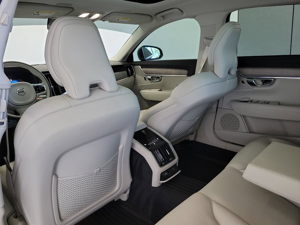 Used 2023 Volvo S90 B6 Plus AWD/4WD image 15