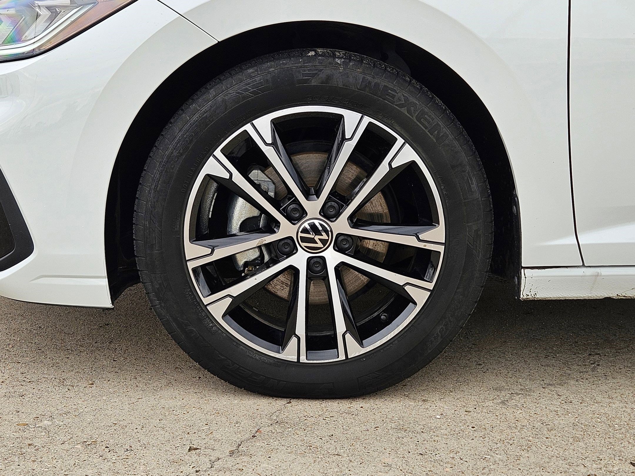 Used 2025 Volkswagen Jetta Sport FWD image 12