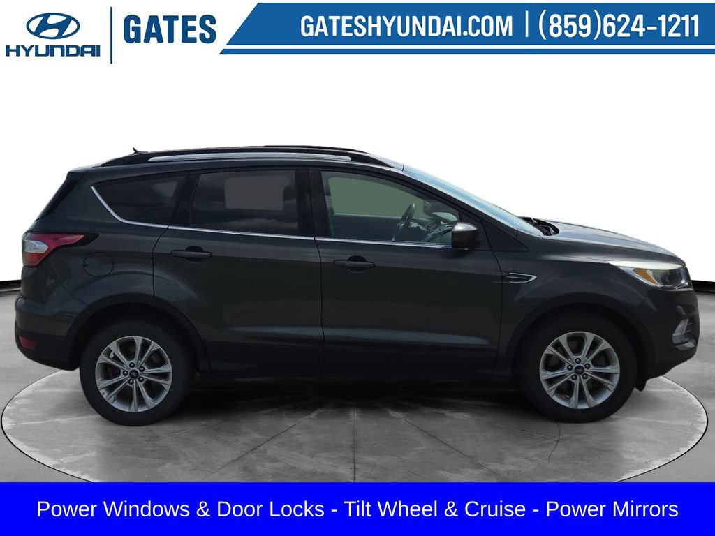 Used 2018 Ford Escape SE AWD/4WD image 3