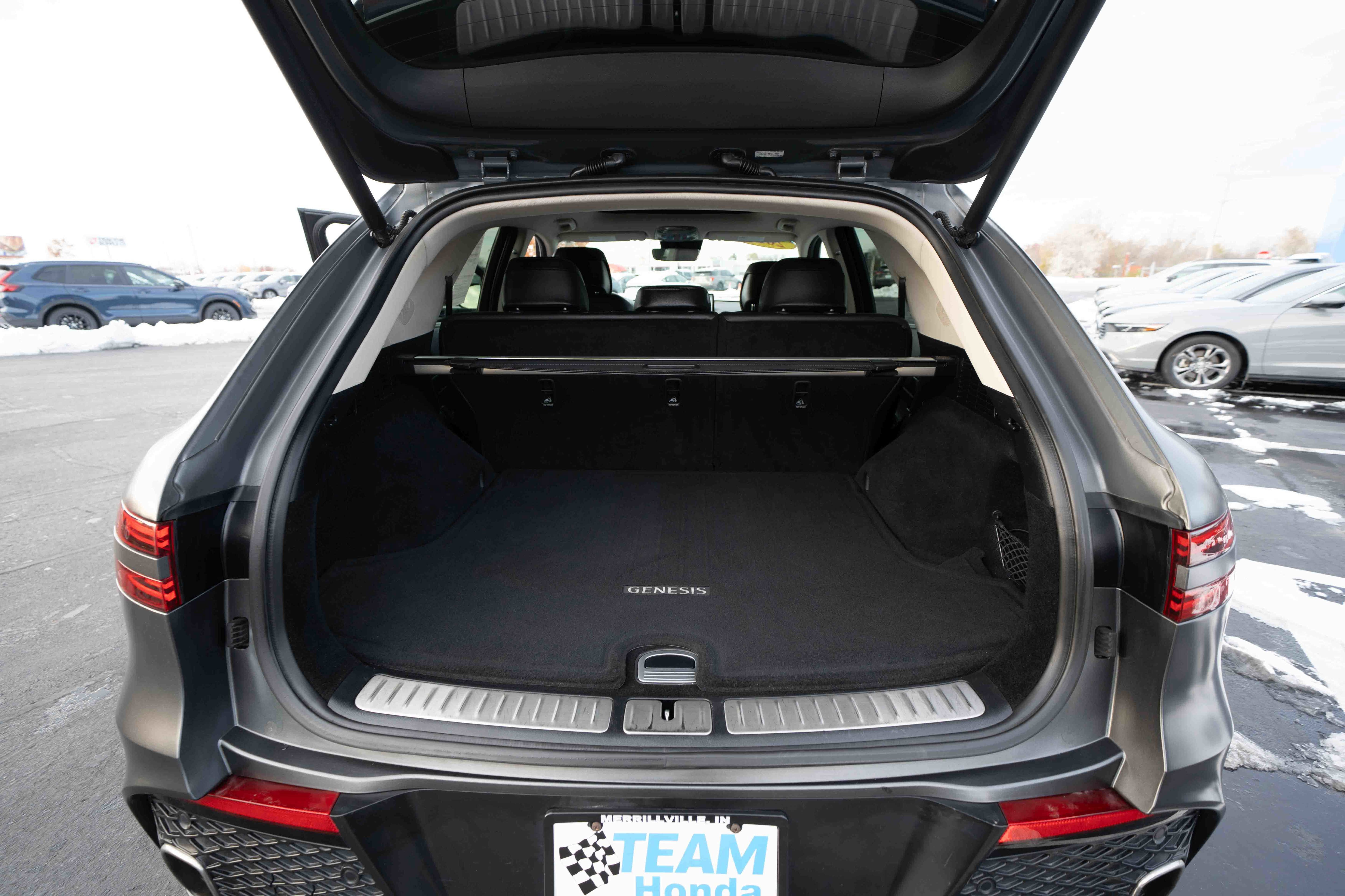 Used 2023 Genesis GV70 2.5T w/ Advanced Package image 28