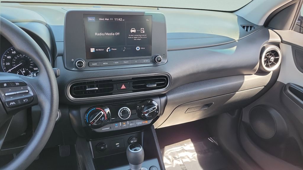Used 2023 Hyundai Kona SEL image 21
