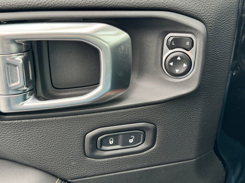 New 2026 Jeep Gladiator Sport AWD/4WD image 24