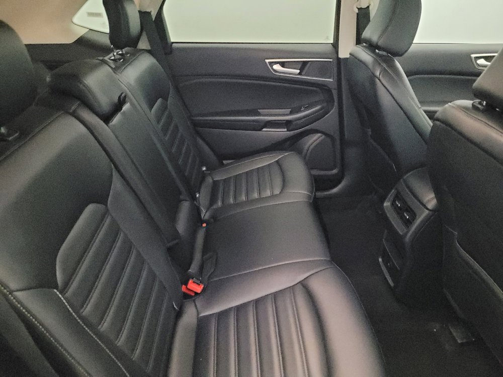 Used 2024 Ford Edge SEL image 19
