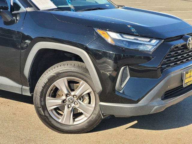 Used 2024 Toyota RAV4 XLE FWD image 9