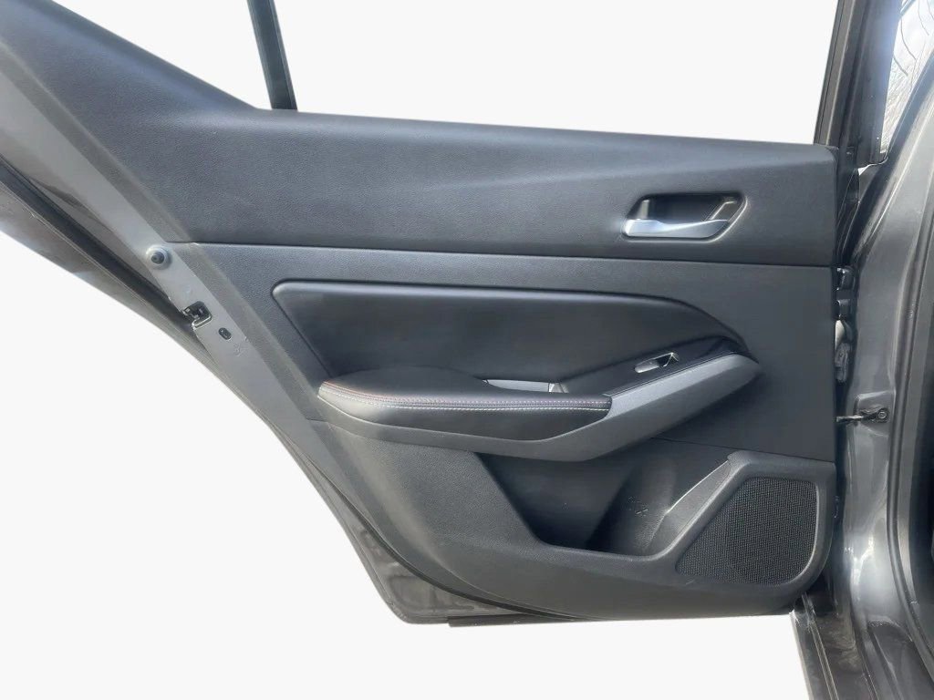 Used 2023 Nissan Altima 2.0 SR image 14