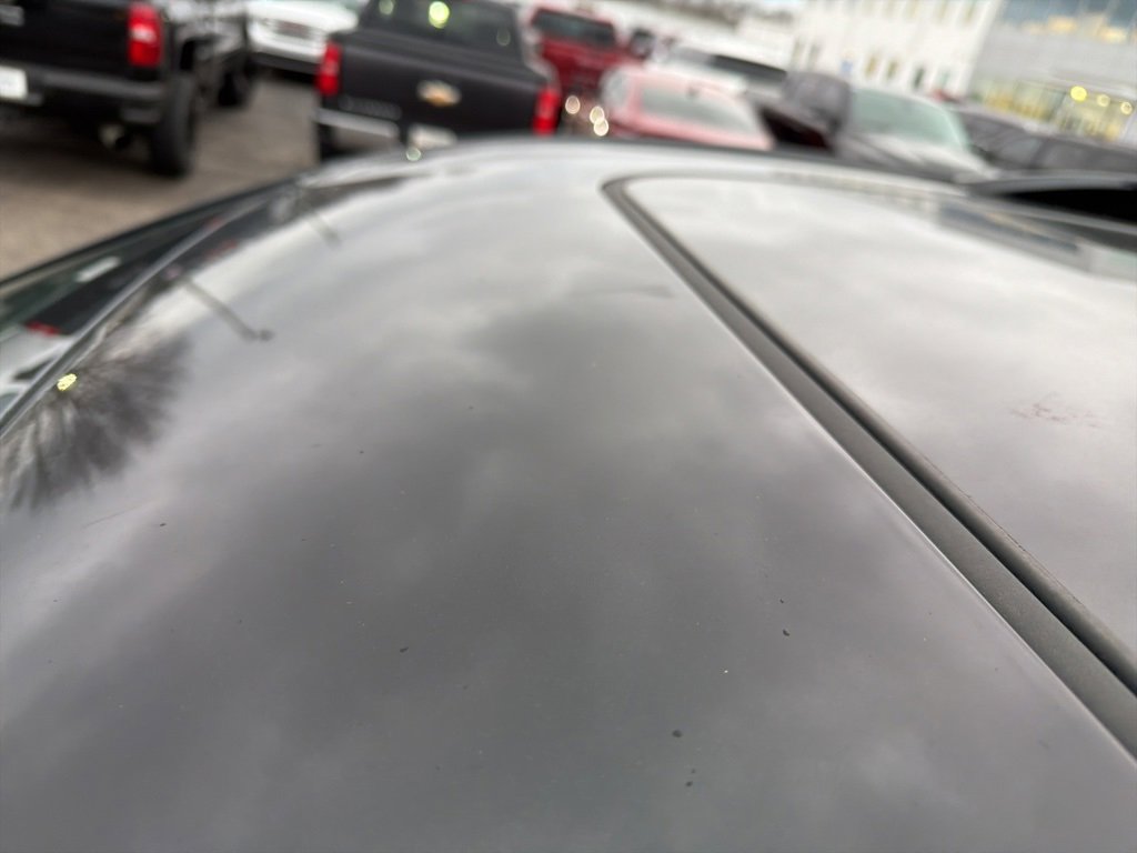 Used 2024 GMC Acadia AT4 w/ Luxury Package image 9