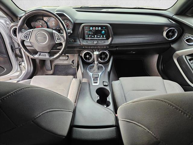 Used 2017 Chevrolet Camaro SS RWD image 17