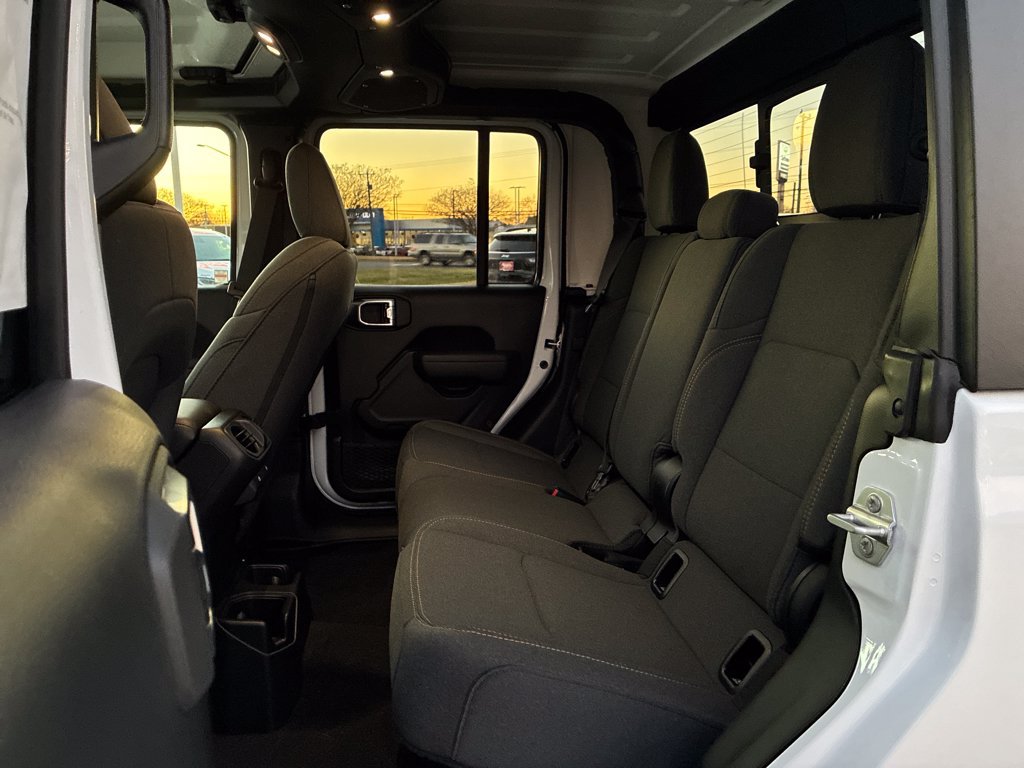 New 2026 Jeep Gladiator Sport AWD/4WD image 25