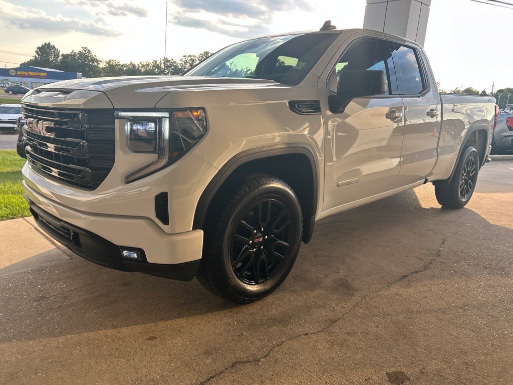 Certified 2025 GMC Sierra 1500 Elevation AWD/4WD image 4