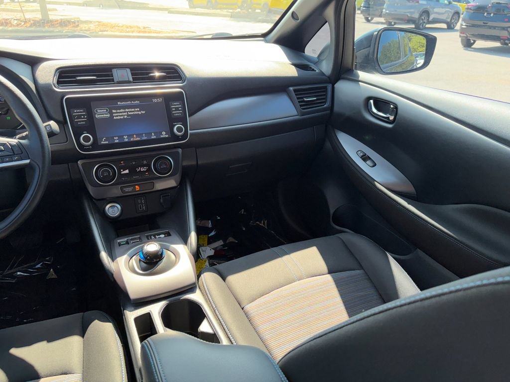 Used 2025 Nissan Leaf S FWD image 21