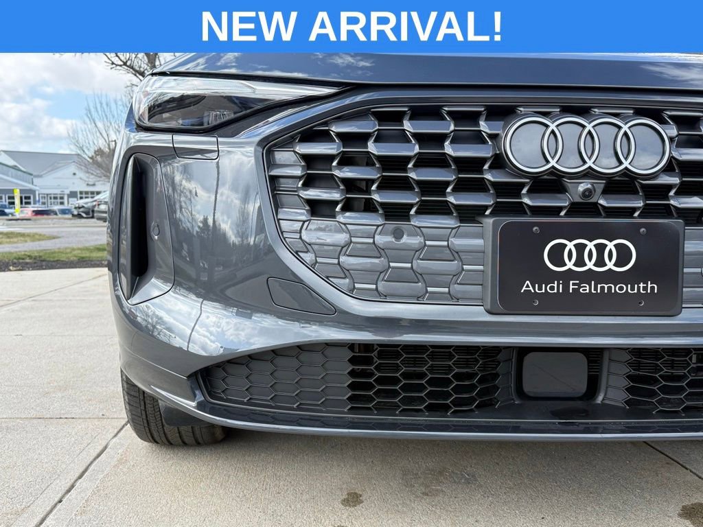 Used 2025 Audi Q5 Premium w/ Convenience Package image 5