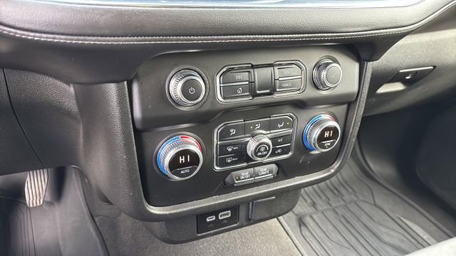 Used 2022 GMC Yukon SLE w/ Gmc Pro Safety Plus Package image 30