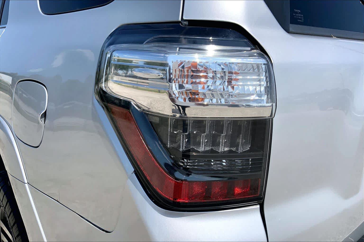 Used 2017 Toyota 4Runner Limited AWD/4WD image 28