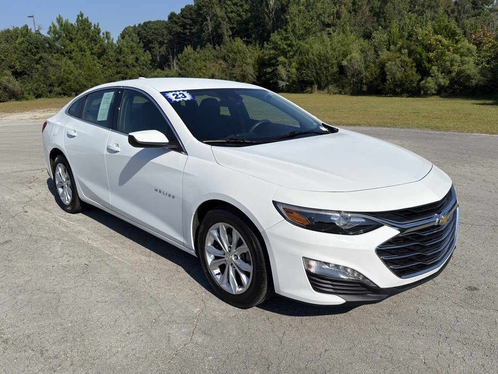 Used 2023 Chevrolet Malibu LT image 2