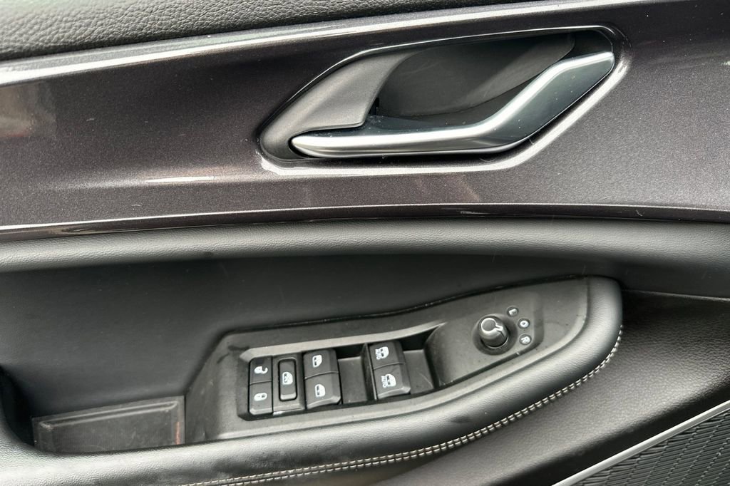 Used 2021 Jeep Grand Cherokee L Laredo image 31