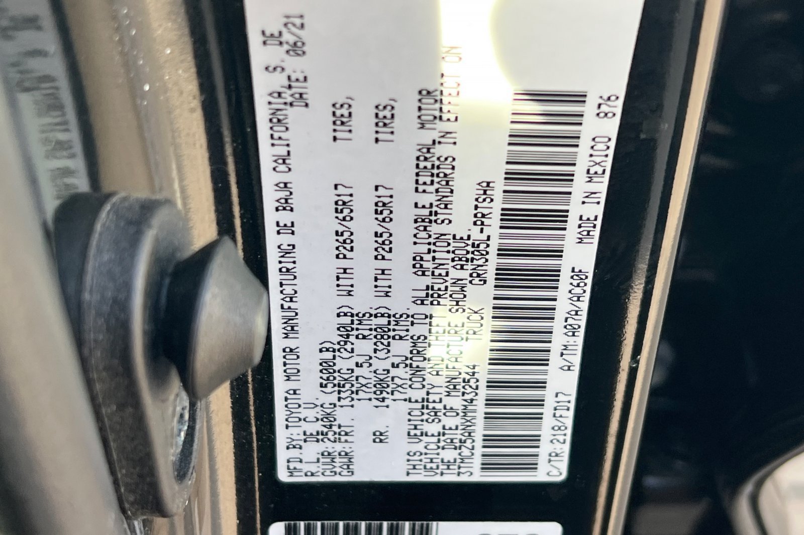 Used 2021 Toyota Tacoma TRD Sport AWD/4WD image 23