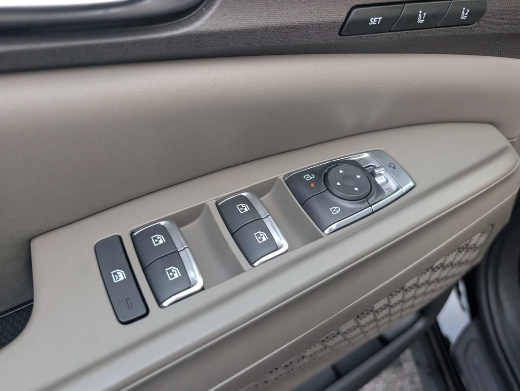 New 2026 Kia Carnival EX FWD image 13