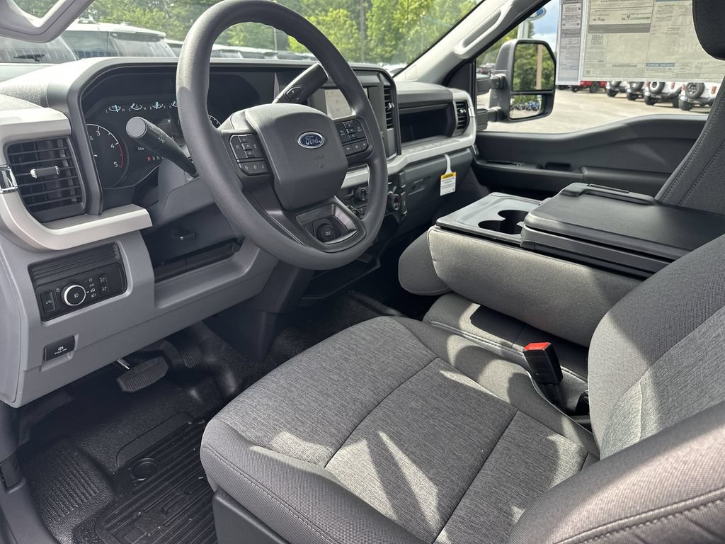 New 2025 Ford F350 XL w/ XL Driver Assist Package RWD image 11