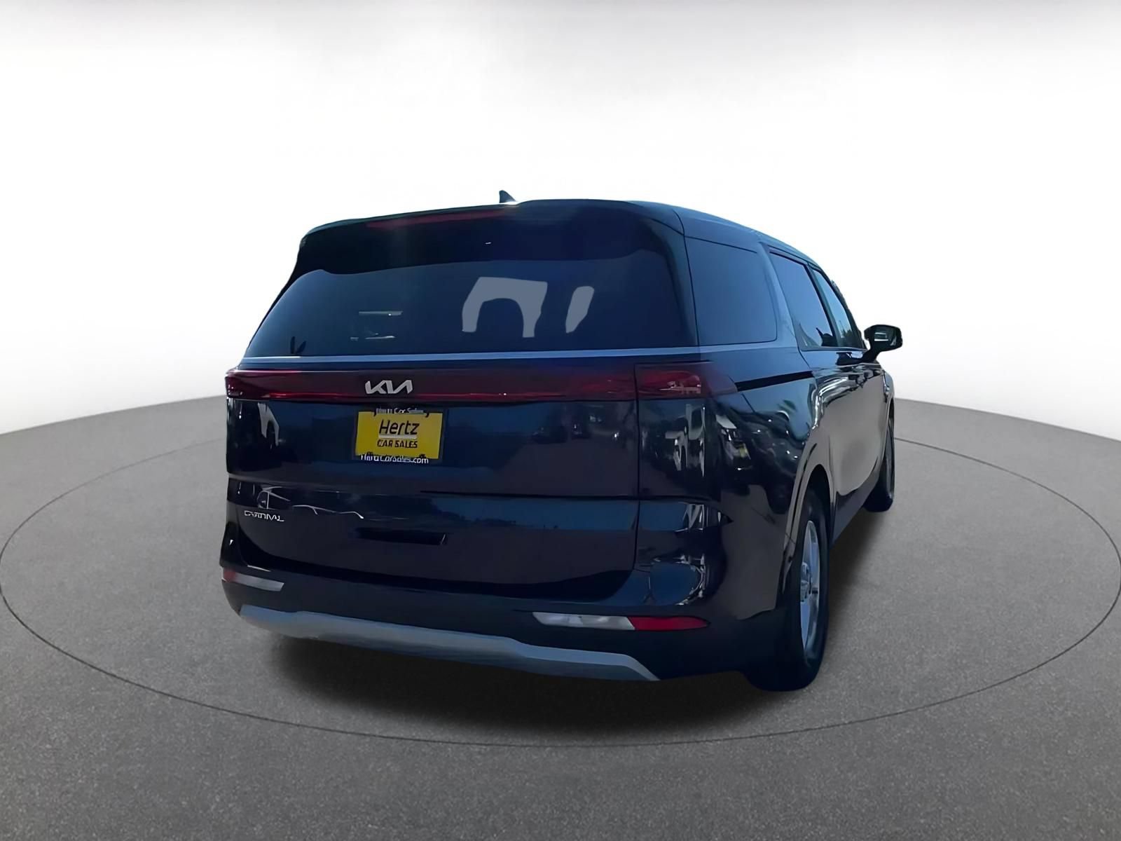 Used 2023 Kia Carnival LX FWD image 13