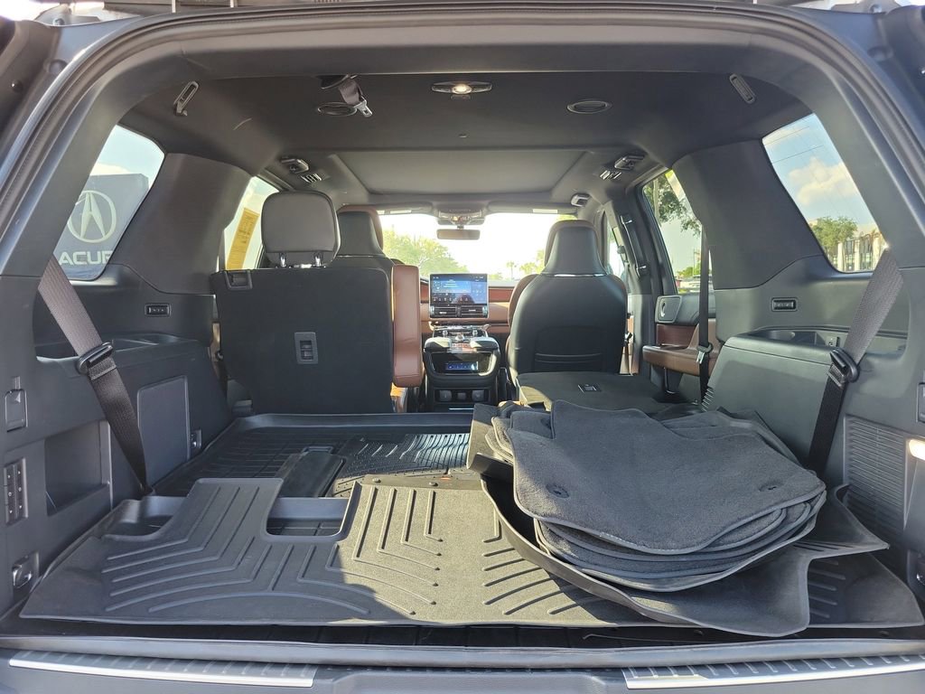 Used 2022 Lincoln Navigator Reserve RWD image 8