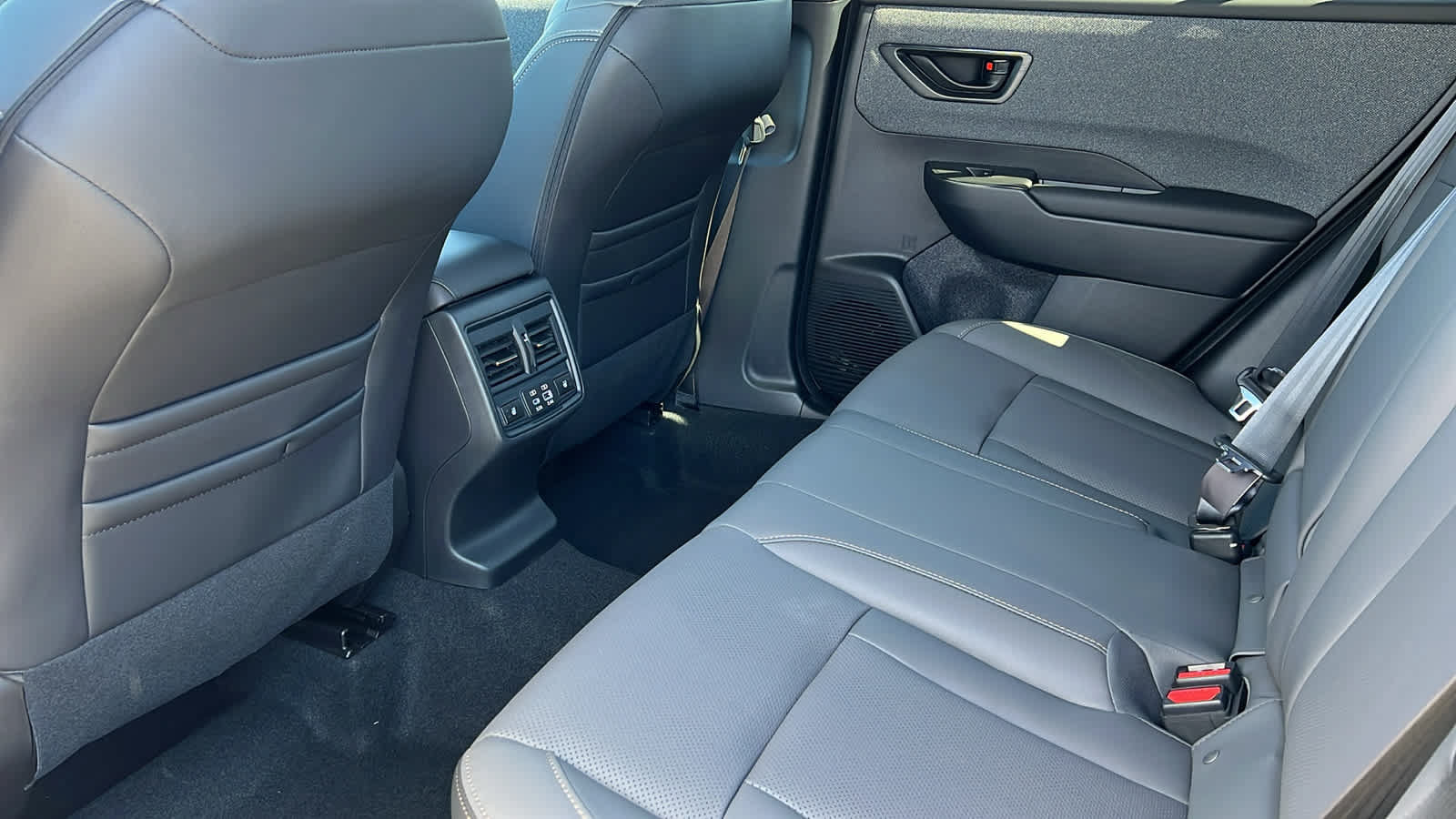 New 2026 Subaru Outback Limited AWD/4WD image 24