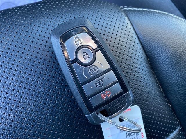 Used 2022 Ford Escape SEL image 23