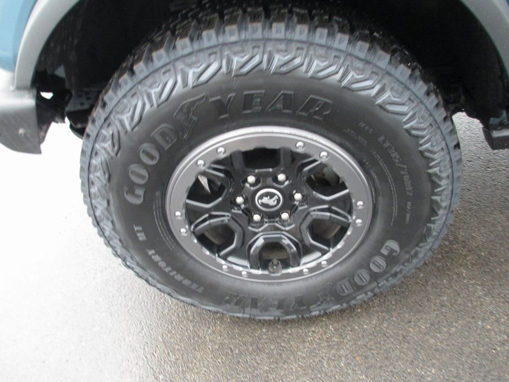 Used 2022 Ford Bronco Badlands w/ Sasquatch Package image 12