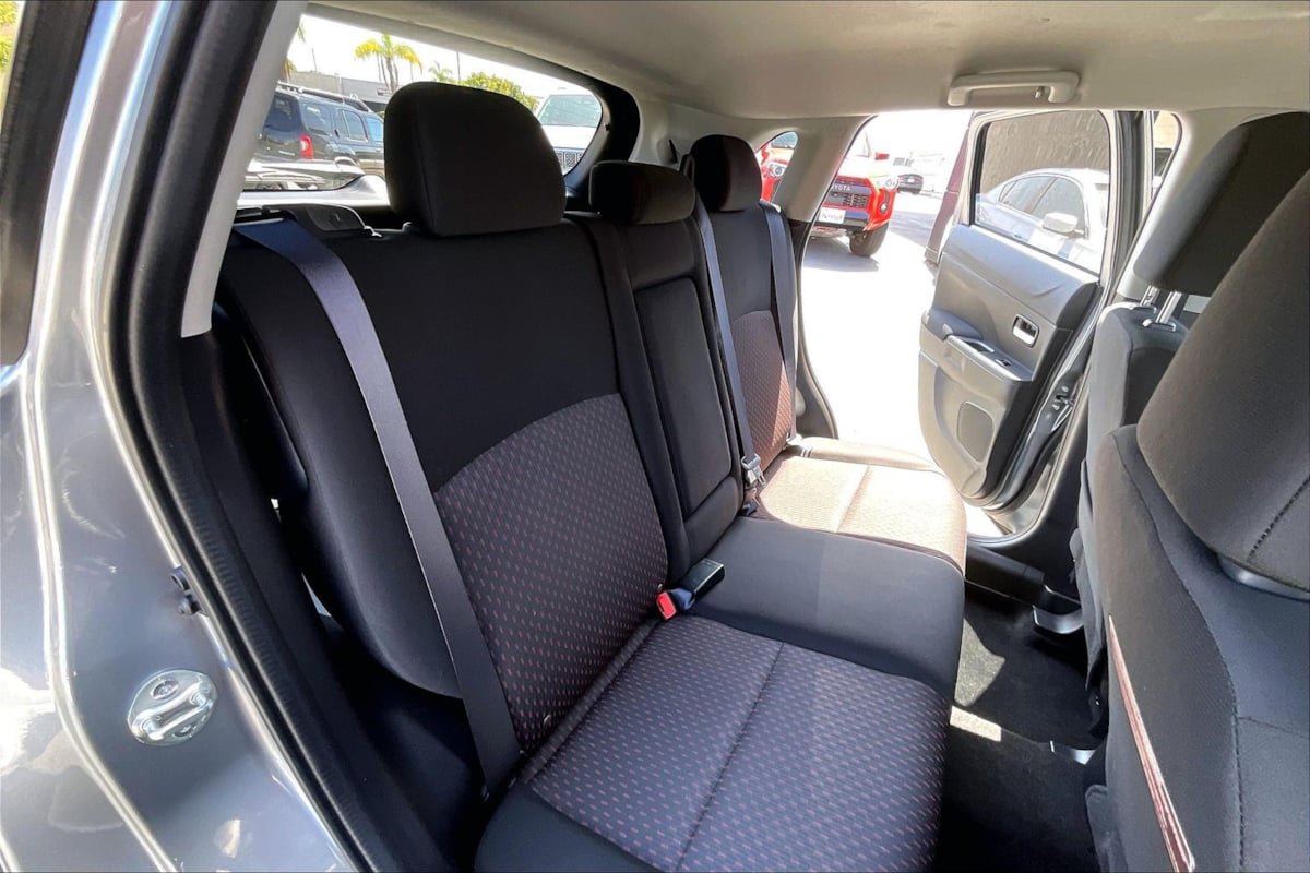 Used 2017 Mitsubishi Outlander Sport ES FWD image 24