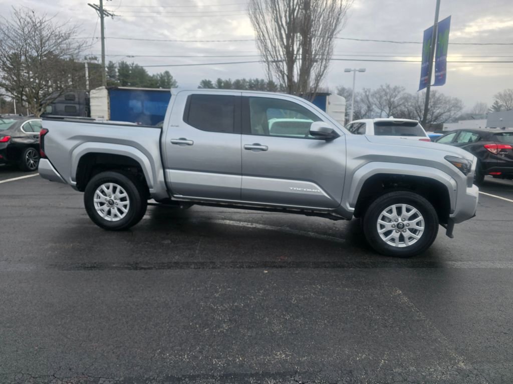 Used 2024 Toyota Tacoma SR5 image 17
