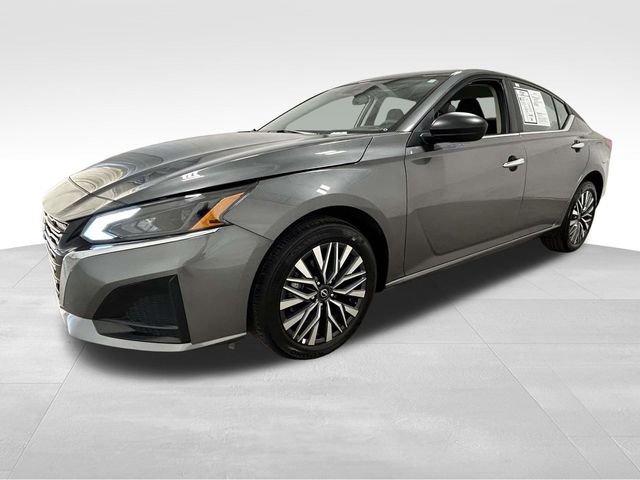 Used 2025 Nissan Altima 2.5 SV image 5