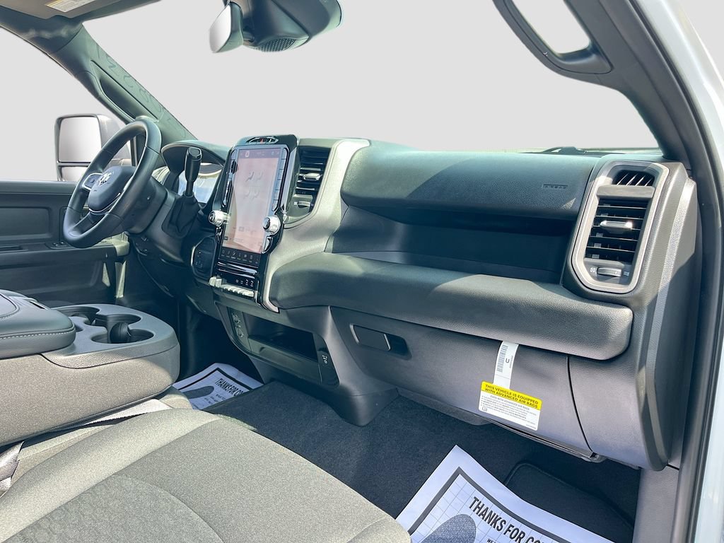 New 2026 RAM 3500 Tradesman AWD/4WD image 27