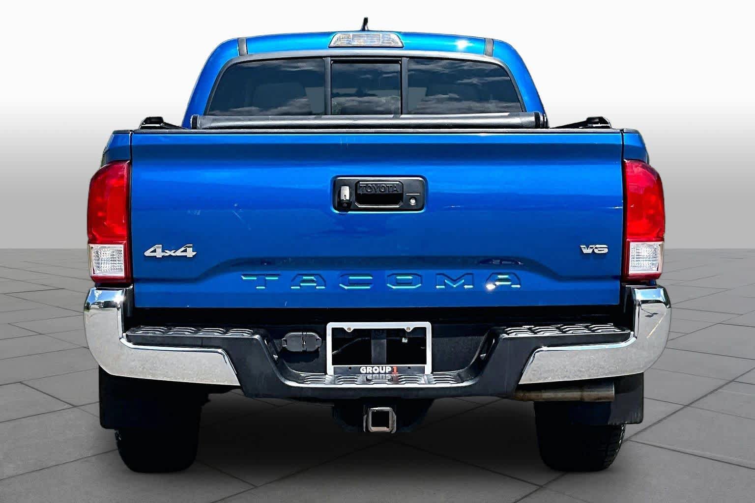 Certified 2016 Toyota Tacoma SR5 w/ SR5 Appearance Package (SN) AWD/4WD image 5