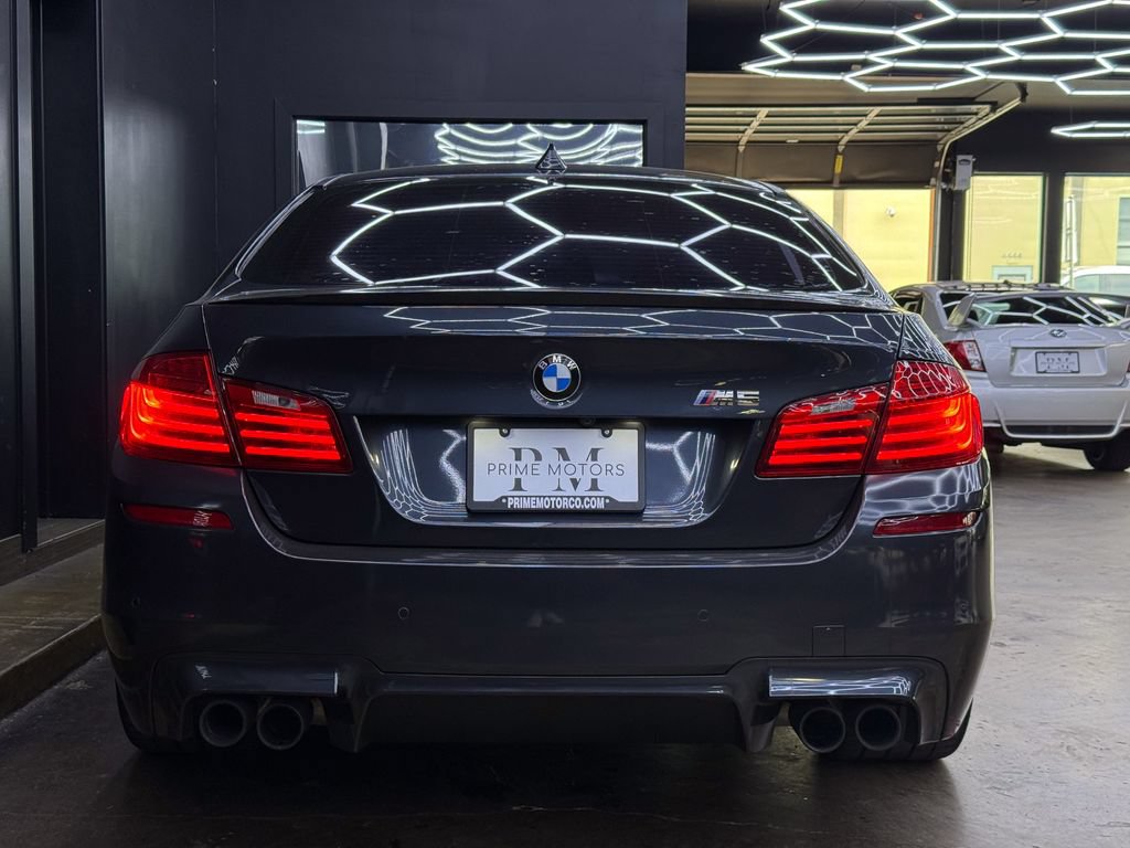 Used 2015 BMW M5 RWD image 8