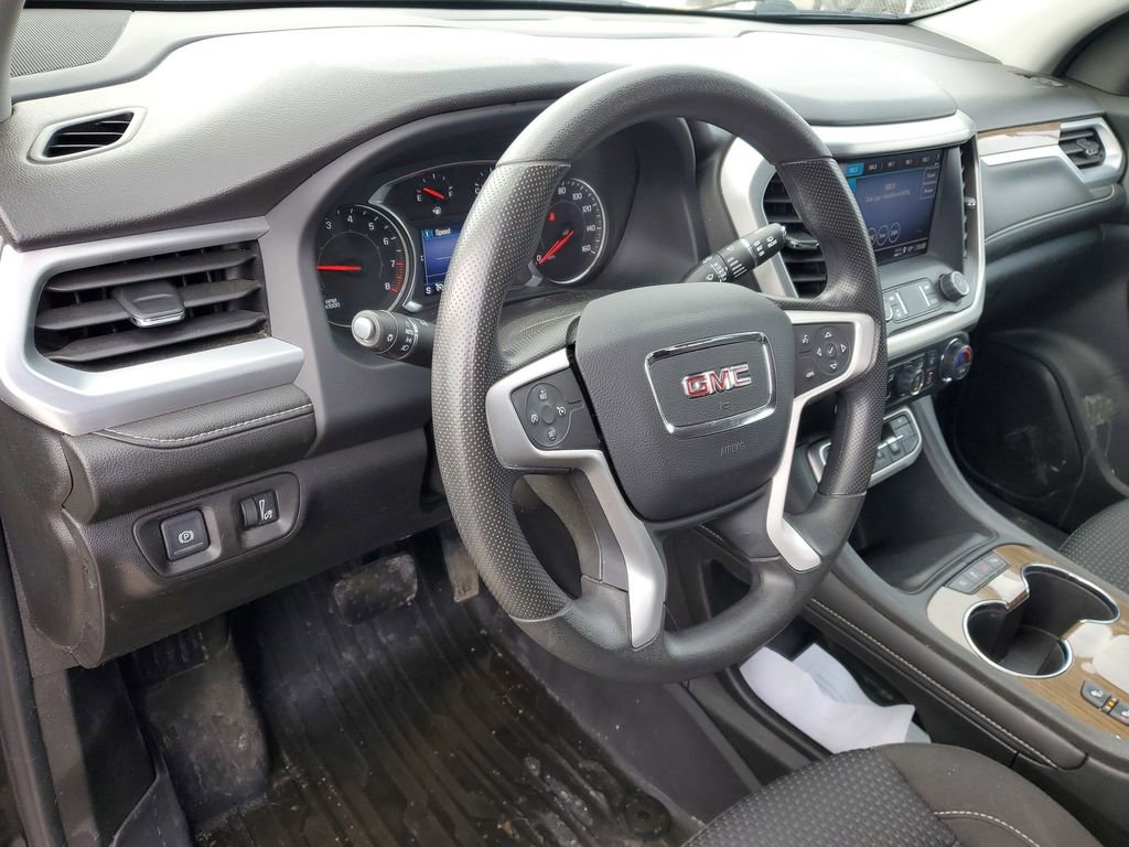 Used 2021 GMC Acadia SLE w/ Driver Convenience Package image 9