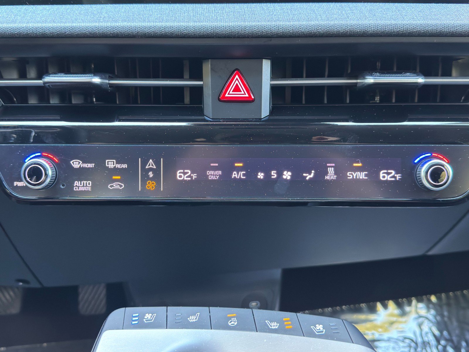 Used 2022 Kia EV6 Wind w/ Wind Technology Package image 27