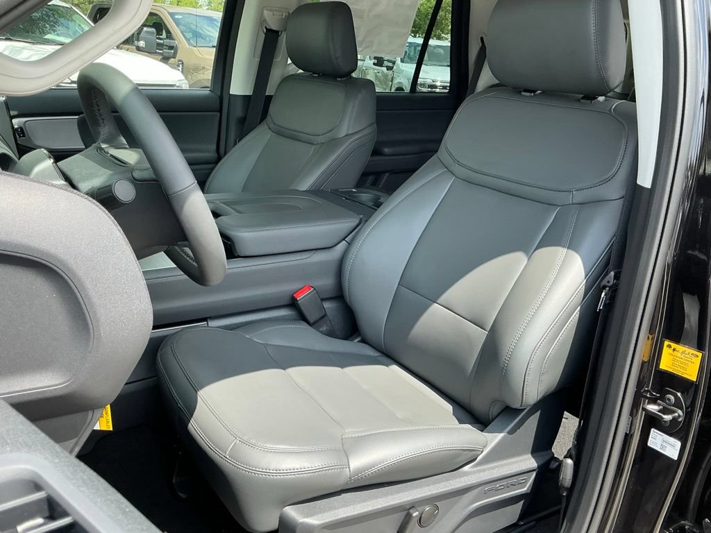 New 2026 Ford Expedition Active RWD image 36
