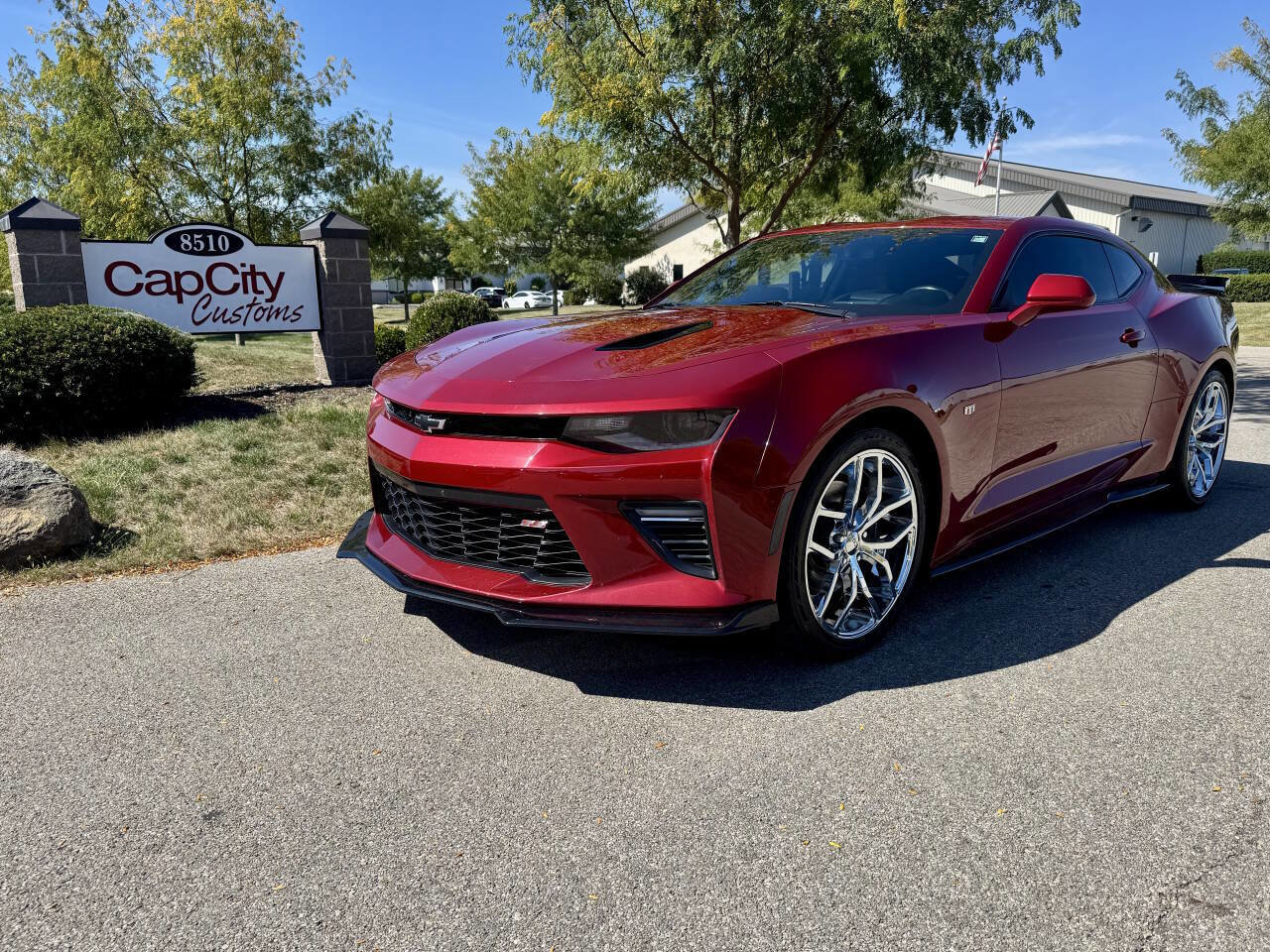 Used 2016 Chevrolet Camaro SS image 1